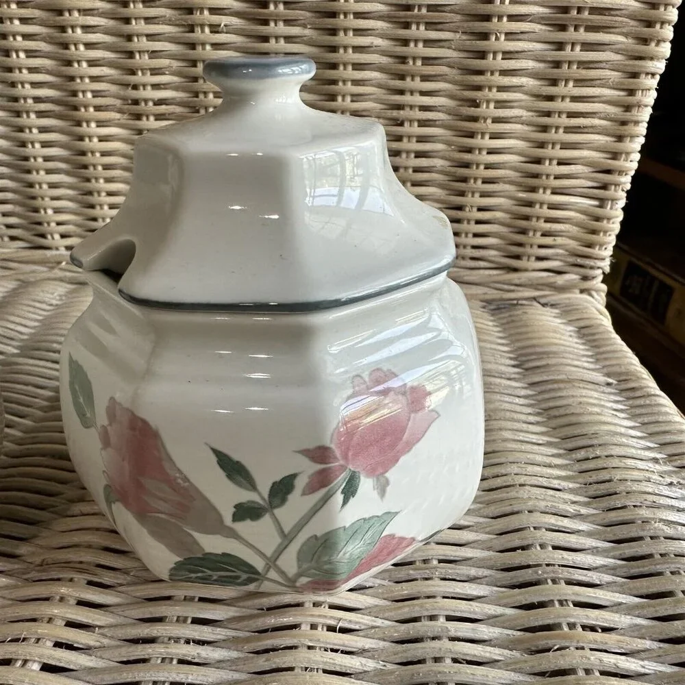 Mikasa Continental Silk Flowers Creamer & Covered Sugar Set